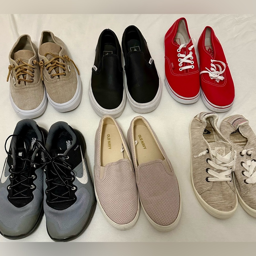Women’s shoe lot